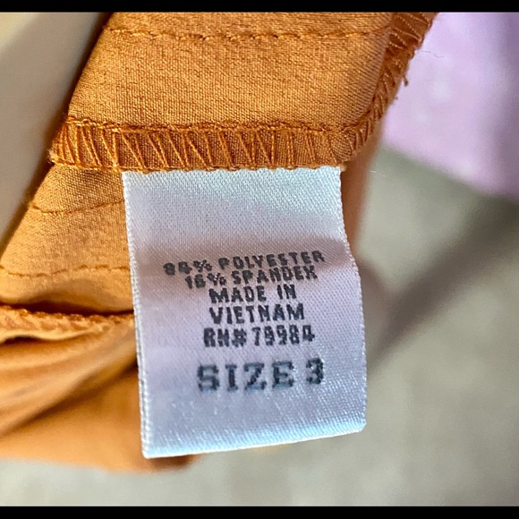 Chico’s Zenergy capris, soft and comfy with adjustable leg *see size chart* - Picture 8 of 15